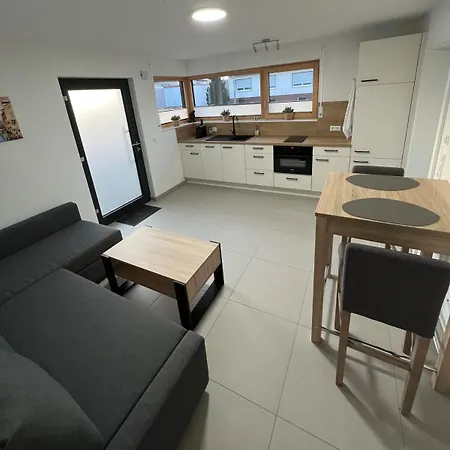 Gemuetliche Kleine Neubauwohnung Appartement *